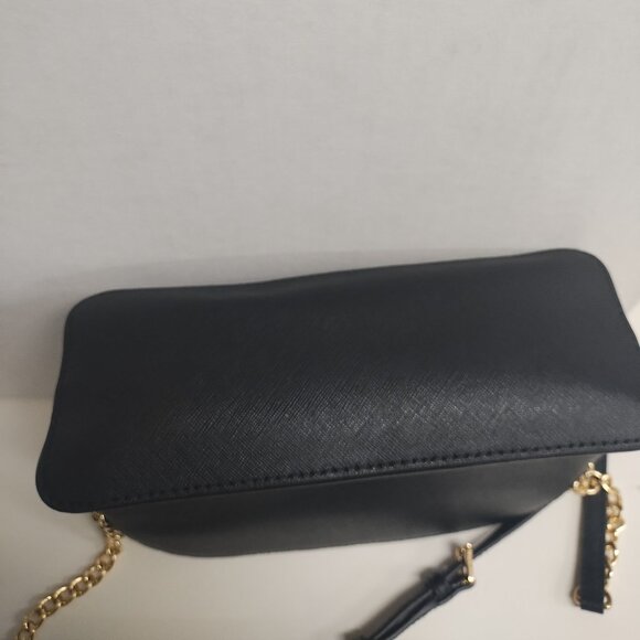 Michael Kors Cindy Crossbody - Picture 5 of 9